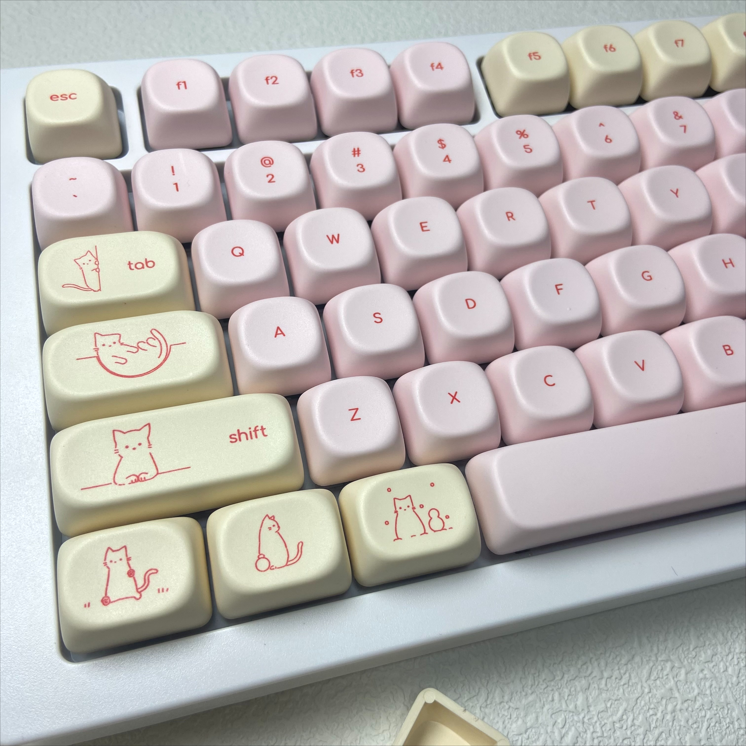 Pink Busy Cat Minimalist Small - Gaming Keyboard Mini reseña y precio