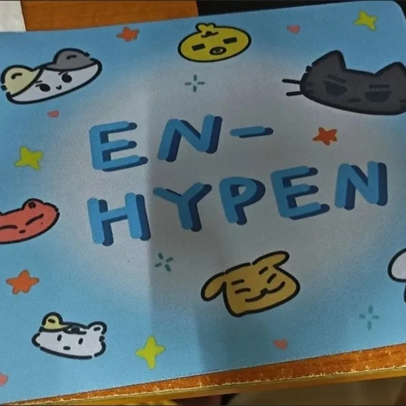 ENHYPENS Graffiti Cartoon Merc - Gaming Keyboard And Mouse Pad reseña y precio