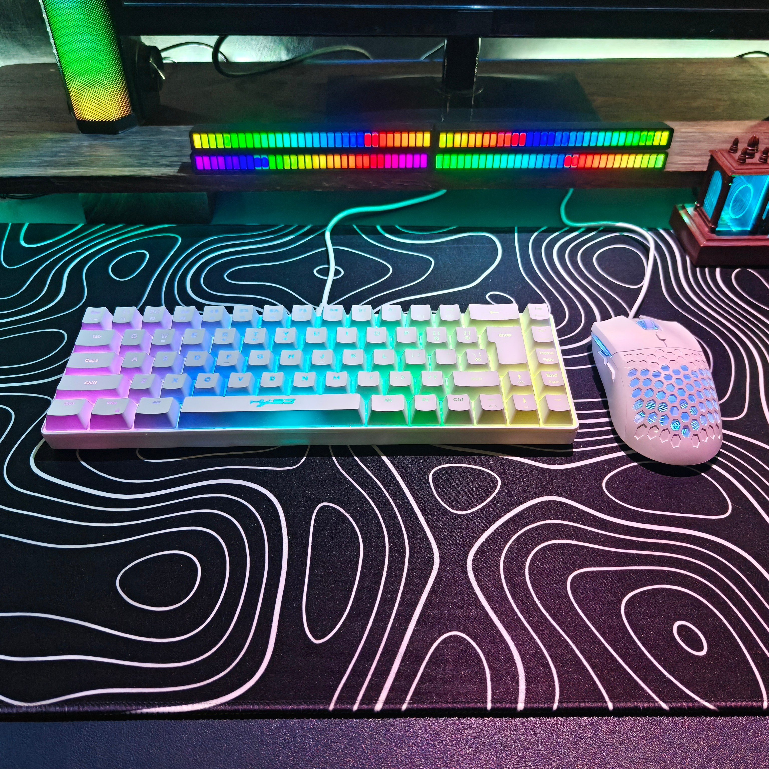 Compact HXSJ 68-key mouse and  - Gaming Keyboard Mouse Set reseña y precio