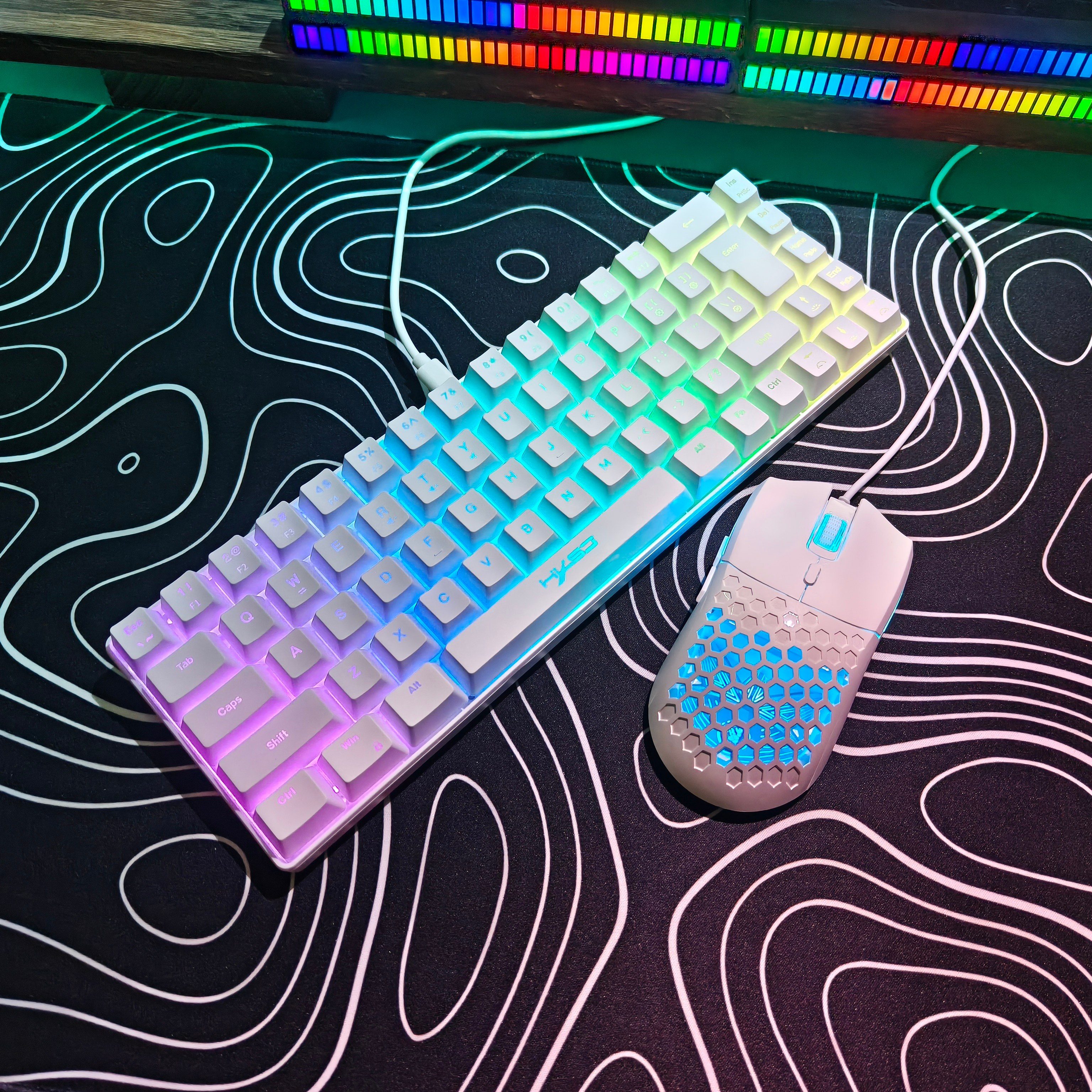 Compact HXSJ 68-key mouse and  - Gaming Keyboard Mouse Set reseña y precio
